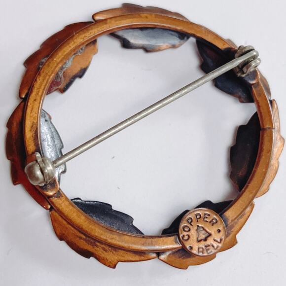 Vintage Signed Copper Bell Mid Century Leaf Wreath Brooch 1950s Round Pin USA - Picture 5 of 8